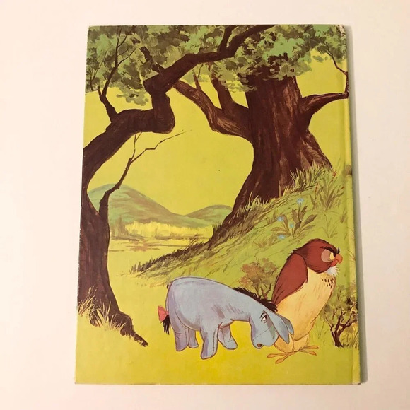 Vintage 1976 Walt Disneys Winnie The Pooh A Tight Squeeze  Golden Book - Picture 2 of 14